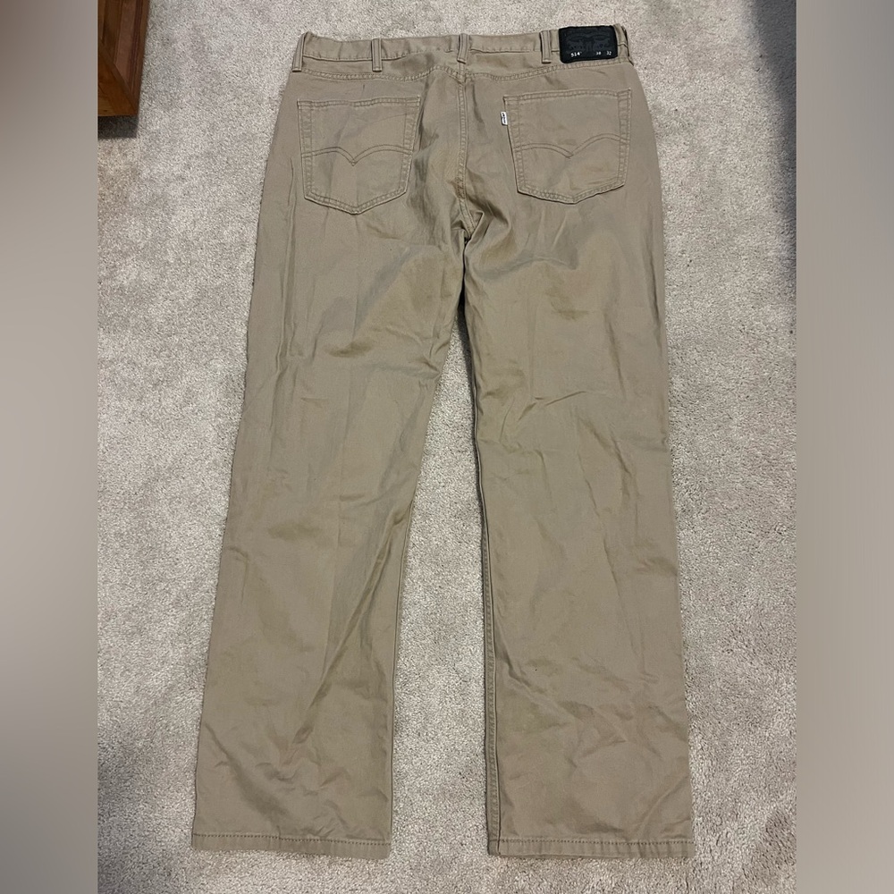 Men’s Khaki Levi pants